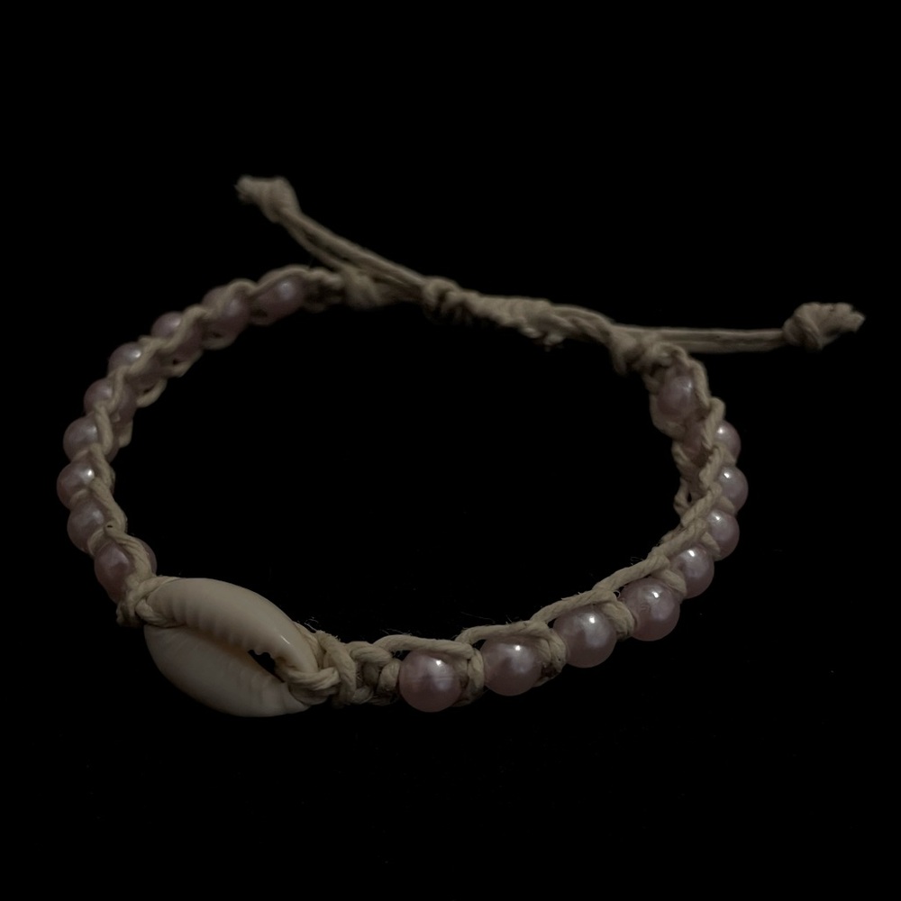 Pukashell pearl bracelet
